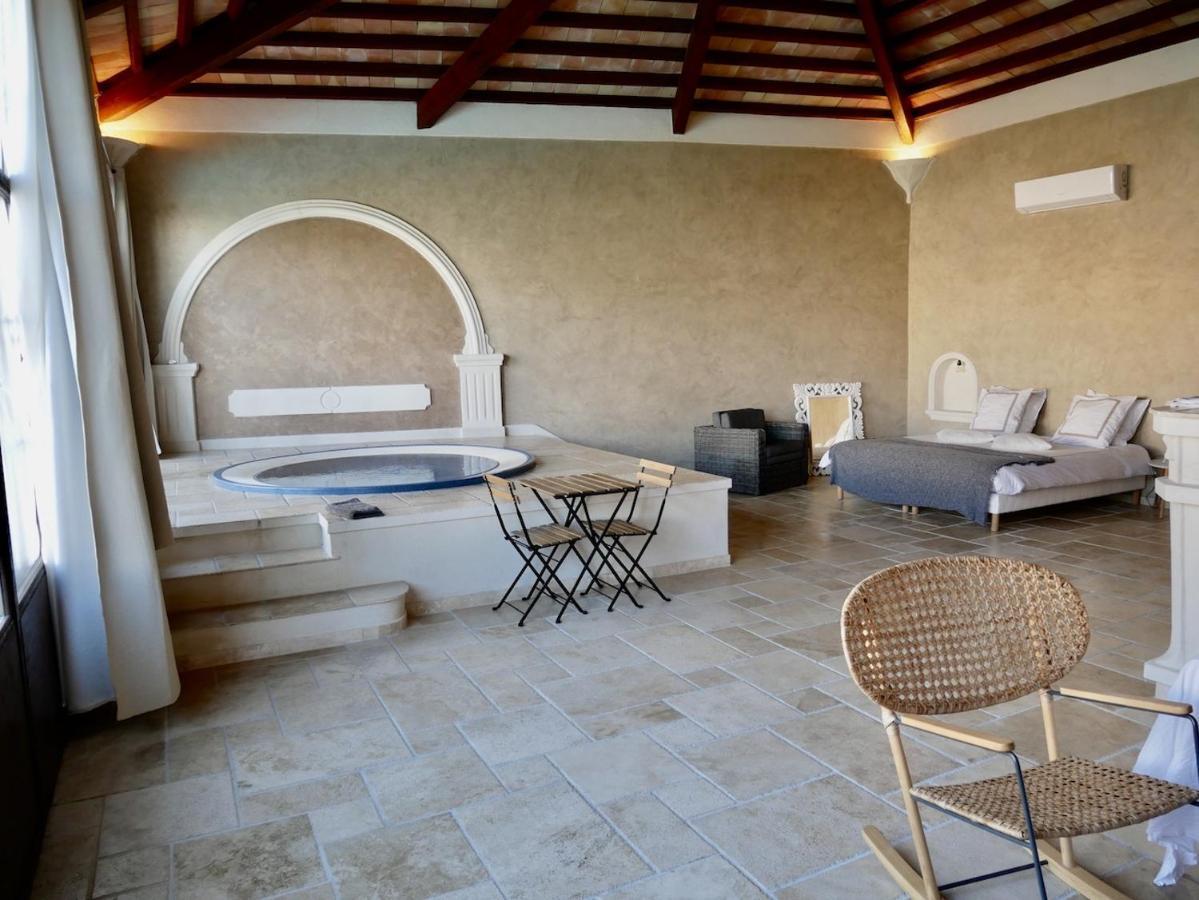 Hotel Le Pool House - Private Jacuzzi - Mas Des Sous Bois Ventabren Exterior foto